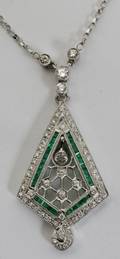 050044 14 KT WHITE GOLD EMERALD  DIAMOND NECKLACE