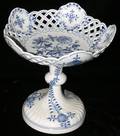041027 MEISSEN BLUE ONION PORCELAIN COMPOTE DIA 9