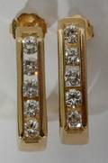 070070 14 KT GOLD AND DIAMOND EARRINGS PAIR
