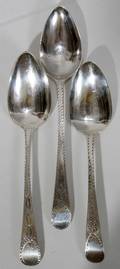 091233 GEORGE III STERLING SERVING SPOONS THREE L 8
