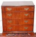 MAHOGANY FOURDRAWER BACHELORS CHEST H 30