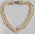 080361 TRIPLE STRAND FRESH WATER PEARL NECKLACE L 14