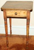 061438 AMERICAN MAPLE  CHERRY SINGLE DRAWER TABLE