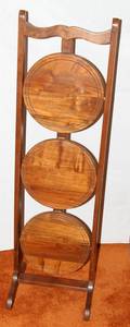 061432 TEAKWOOD THREETIERED MUFFIN STAND H 42