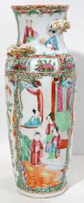 080407 CHINESE ROSE MEDALLION PORCELAIN VASE H 10