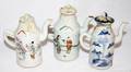 CHINESE PORCELAIN TEAPOTS THREE H 5