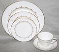 092391 ROYAL DOULTON RONDO PORCELAIN DINNER SERVICE