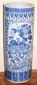 071458 CHINESE BLUE  WHITE CERAMIC UMBRELLA STAND