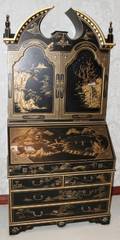 121068 CHINOISERIEDECORATED SLANTFRONTDESK
