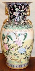 110066 CHINESE PORCELAIN VASE 20TH CENTURY H 36