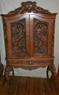110113 TRANSITIONAL STYLE WALNUT RADIO CABINET C1920