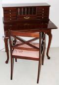 121166 THOMASVILLE MAHOGANY DESK  CHAIR H 39 W 34