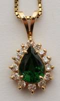 122127 LADYS GOLD TSAVORITE GARNET  DIAMOND PENDANT