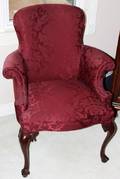121368 QUEEN ANNE STYLE MAHOGANY ARMCHAIR