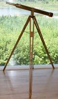 102466 BRASS TELESCOPE ON OAK TRIPOD H 60 OVERALL