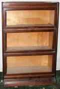 111131 AMERICAN OAK THREESECTION BARRISTER BOOKCASE