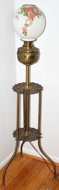 111113 VICTORIAN GLASS  BRASS ORGAN LAMP C1880