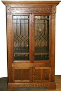 120098 AMERICAN OAK LEADED GLASS CABINET H72 W44