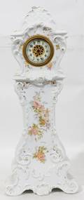 110330 NEW HAVEN CONN PORCELAIN CLOCK H14 W6