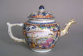 Chinese export porcelain teapot and cover ca 1800