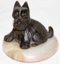 121415 METAL SCOTTIE DOG MOUNTED ON ONYX BASE C1910