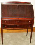 101475 MAHOGANY SLANTFRONT DESK H36 W29 D16