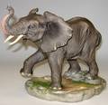 113714 BOEHM BISQUE AFRICAN ELEPHANT H8 W10