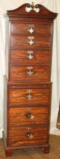 060067 MAHOGANY TALL CHEST OF DRAWERS MID 20TH C