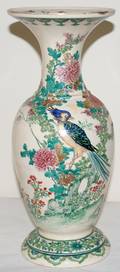 031174 JAPANESE HANDPAINTED POTTERY VASE 19TH C
