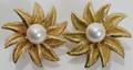 021201 18KT YELLOW GOLD  PEARL EARRINGS TIFFANY