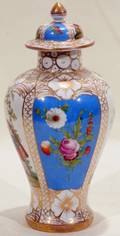 011336 MEISSEN PORCELAIN COVERED URN H85 AS IS