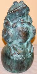 032322 BRONZE FIGURE FROG ON BALL FOUNTAIN 13 X 7