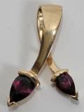 011401 14K YELLOW GOLD PENDANT W GRAPE GARNETS