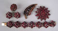 Vermeil garnet cluster bracelet with 7 clusters