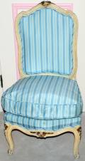 042279 LOUIS XV STYLE PAINTED WOOD PETIT CHAIR