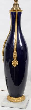 022288 FRENCH COBALT BLUE PORCELAIN BRONZE LAMP H39