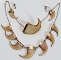 122299 9 CT CLAW GROUPING NECKLACEBROOCHEARRINGS