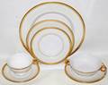 011454 THEODORE HAVILAND DINNER SERVICE W GOLD BAND