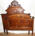 060386 VICTORIAN WALNUT BED H 63 W 47