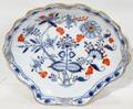 052402 MEISSEN BLUE ONION PORCELAIN SHELL FORM BOWL