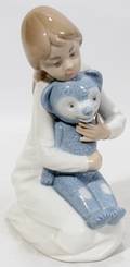 030489 SPAIN NAO PORCELAIN FIGURINE GIRL W BEAR
