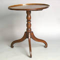 English mahogany candlestand