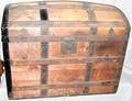 011631 HUMP BACK TRUNK LATE 19TH C H16 W26 D14
