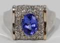 050010 18 KT WHITE GOLD DIAMOND  TANZANITE RING