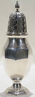 011041 ENGLISH STERLING SILVER SUGAR SHAKER C1930