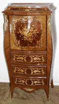 101142 EUROPEAN LOUIS XV STYLE MARQUETRY DESK