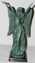 091094 BRONZE SCULPTURE OF AN ANGEL 20TH C H 17