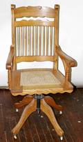 101278 AMERICAN OAK OFFICE ARM CHAIR C1910
