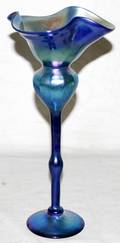 102166 LUNDBERG IRIDESCENT ART GLASS VASE 1994