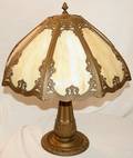 081371 CARAMEL SLAG GLASS  SPELTER TABLE LAMP